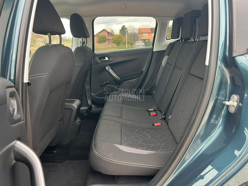 Peugeot 2008 1.6HDI/STYLE/NAV