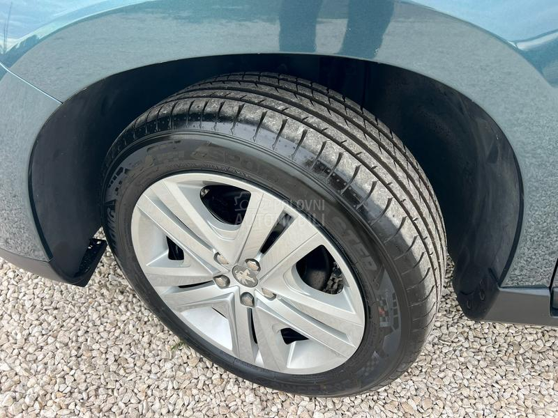 Peugeot 2008 1.6HDI/STYLE/NAV