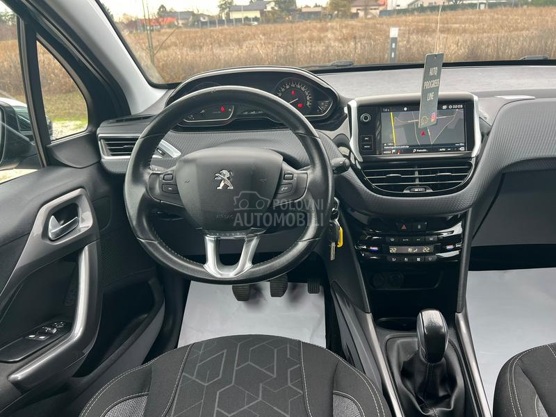 Peugeot 2008 1.6HDI/STYLE/NAV