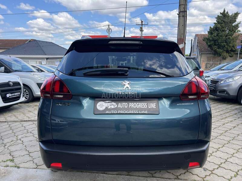 Peugeot 2008 1.6HDI/STYLE/NAV