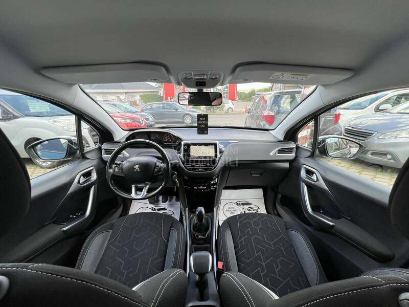 Peugeot 2008 1.6HDI/STYLE/NAV