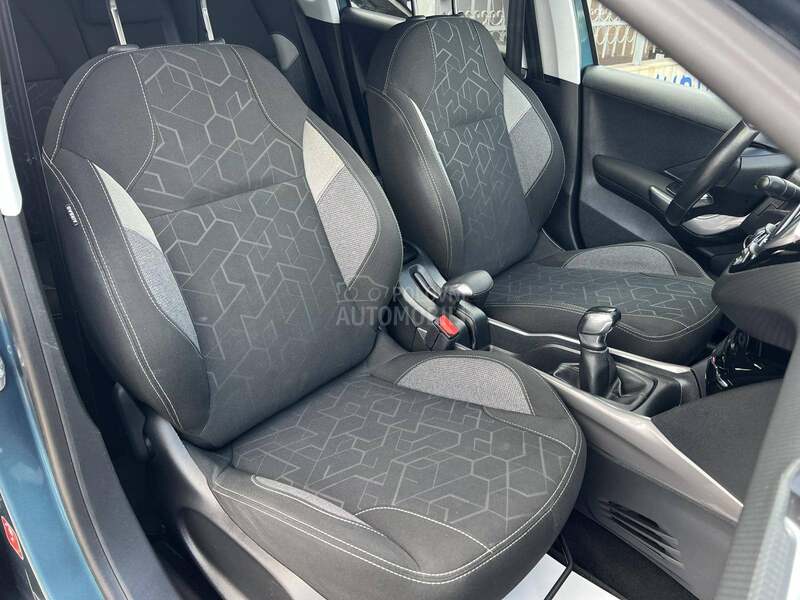 Peugeot 2008 1.6HDI/STYLE/NAV