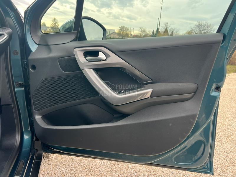 Peugeot 2008 1.6HDI/STYLE/NAV