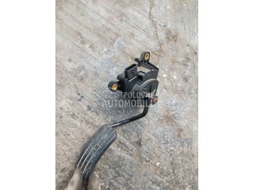 Papuca gasa Megan 2 1.5dci 60k za Renault Megane