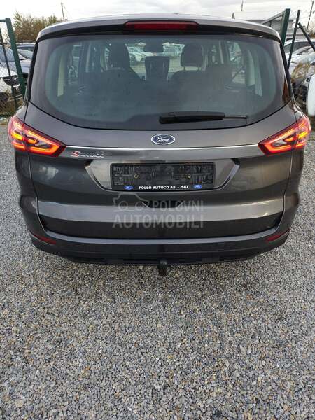 Ford S-Max 