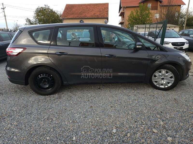 Ford S-Max 