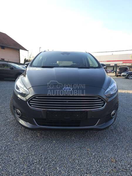 Ford S-Max 