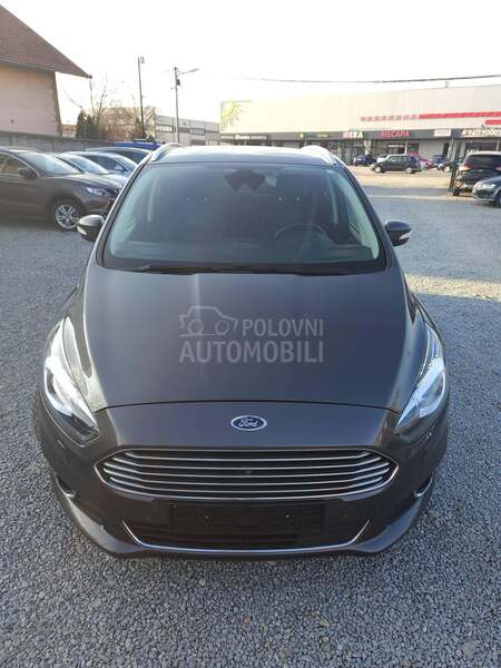 Ford S-Max 