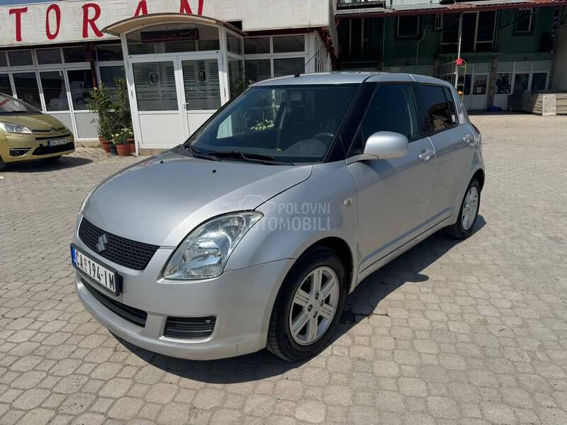 Suzuki Swift 