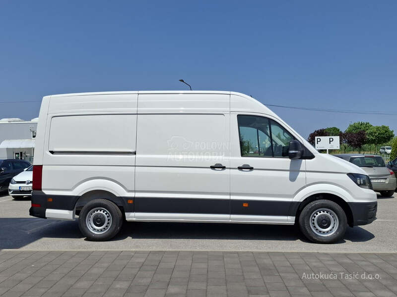 Volkswagen Crafter Furgon 35 MR 2.0 TDI