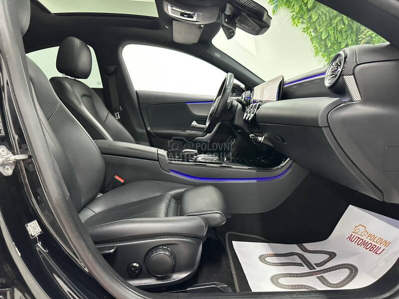 Mercedes Benz CLA 180 AMB AUT