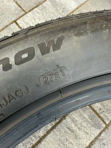 Goodride 235/50 R19 Zimska