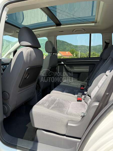 Volkswagen Touran 1.4 tsi