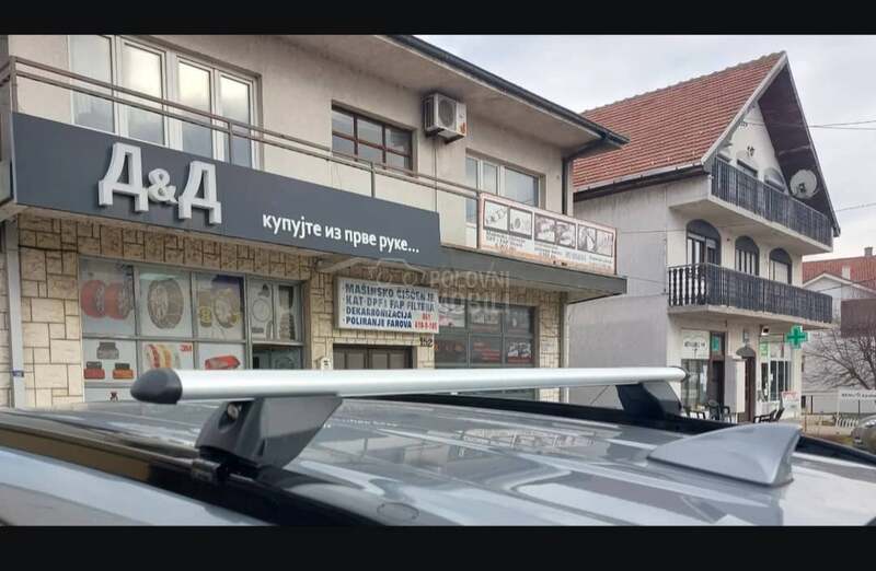 Krovni koferi za automobile