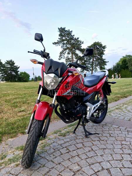 Honda CB125F