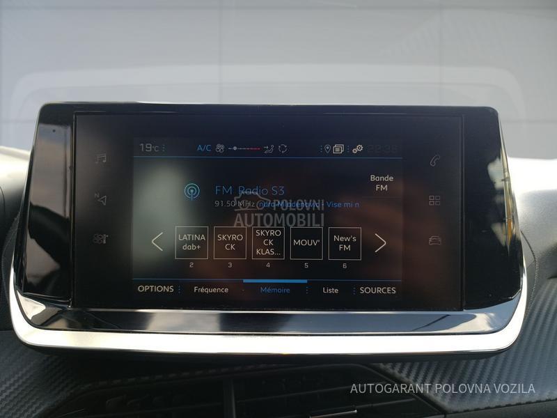 Peugeot 208 1.2 PREMIUM PACK