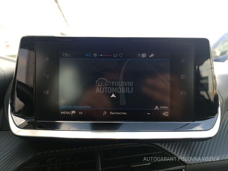 Peugeot 208 1.2 PREMIUM PACK