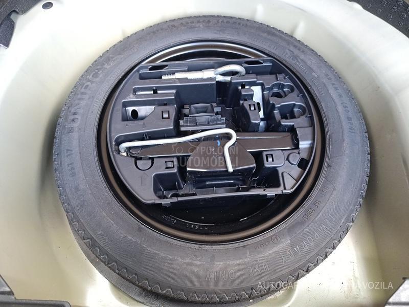 Peugeot 208 1.2 PREMIUM PACK