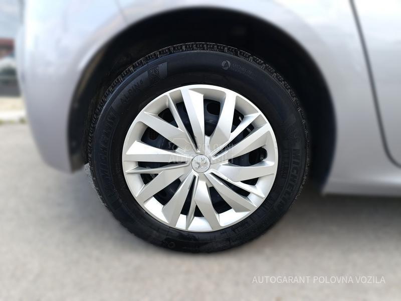 Peugeot 208 1.2 PREMIUM PACK