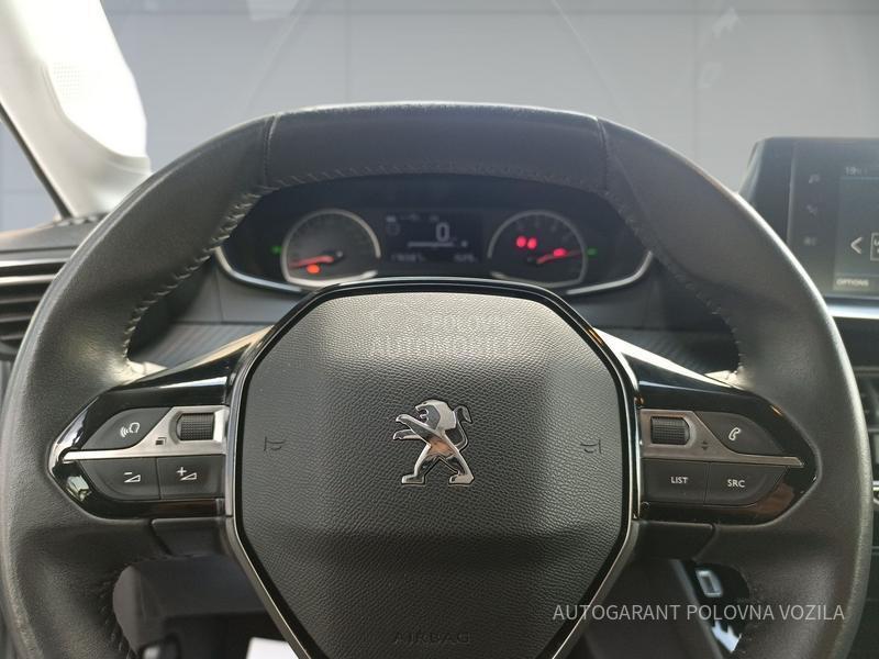 Peugeot 208 1.2 PREMIUM PACK