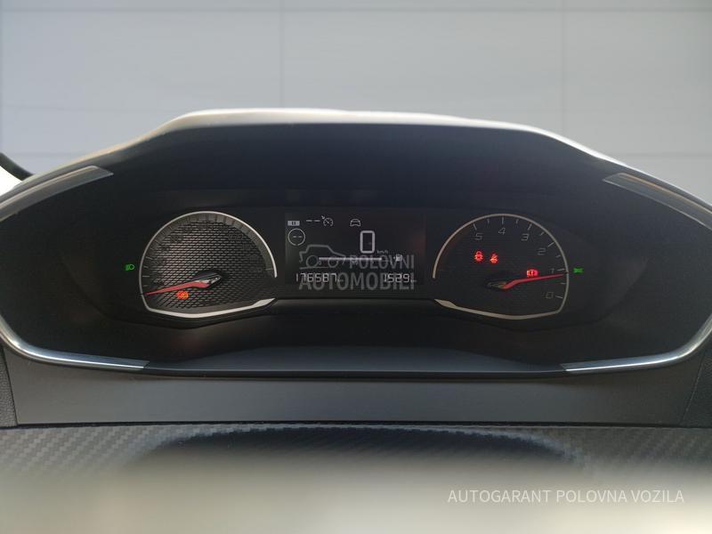 Peugeot 208 1.2 PREMIUM PACK