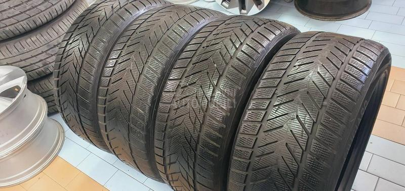 Vredestein 255/40 R19 Zimska