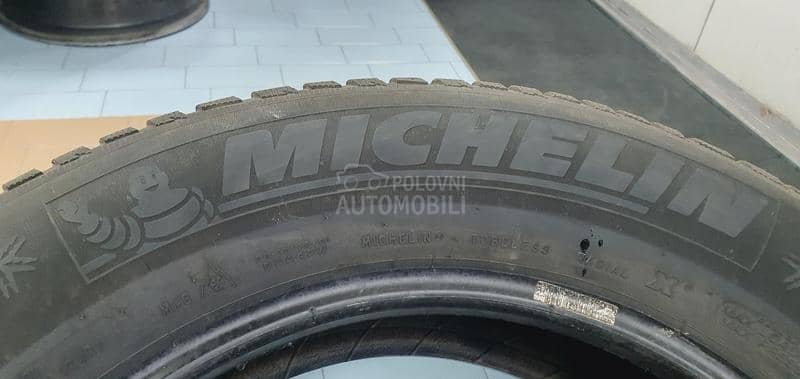 Michelin 215/65 R17 Zimska