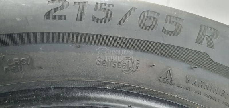 Michelin 215/65 R17 Zimska