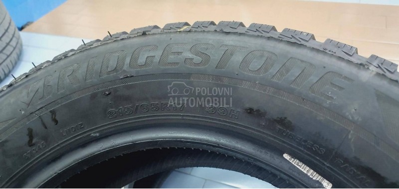 Bridgestone 215/65 R17 Zimska