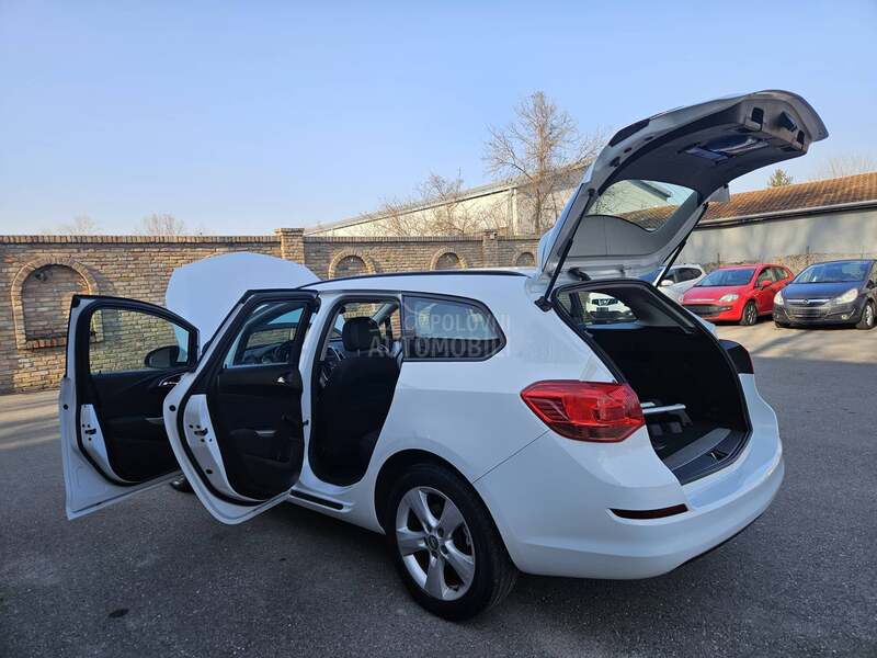 Opel Astra J K A O  N O V A