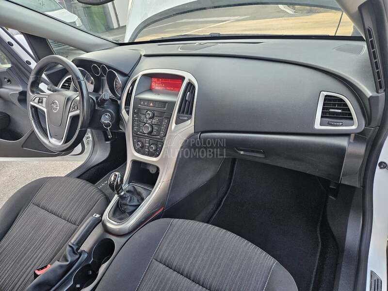 Opel Astra J K A O  N O V A
