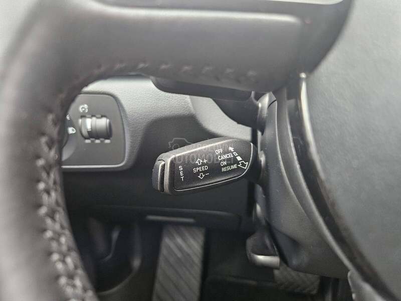 Audi Q3 L E D S-tronic