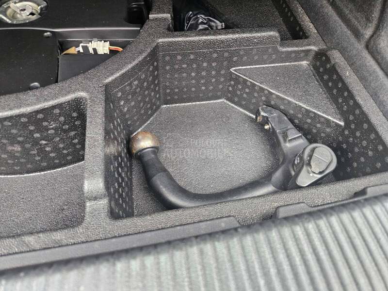 Audi Q3 L E D S-tronic
