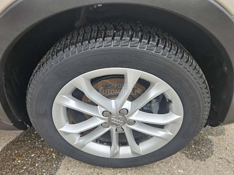 Audi Q3 L E D S-tronic