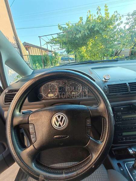 Volkswagen Sharan 1.8 T