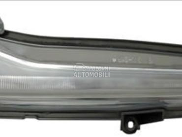 Migavac u retrovizoru za Mercedes Benz GLA Klasa