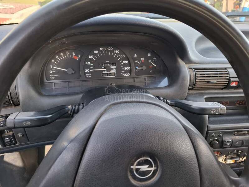 Opel Astra F 