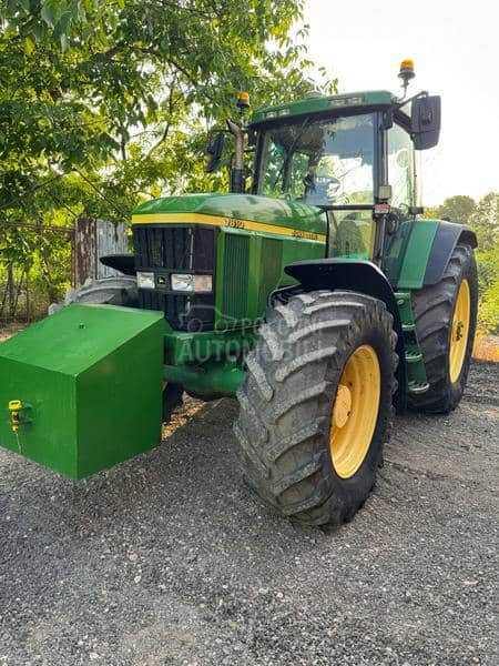 John Deere 7810