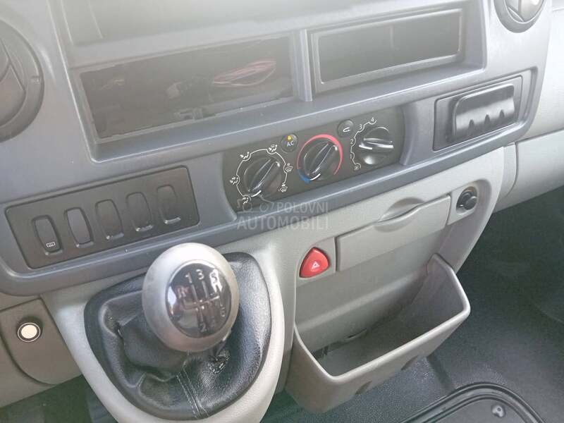 Renault Master 2.5 dci 3m