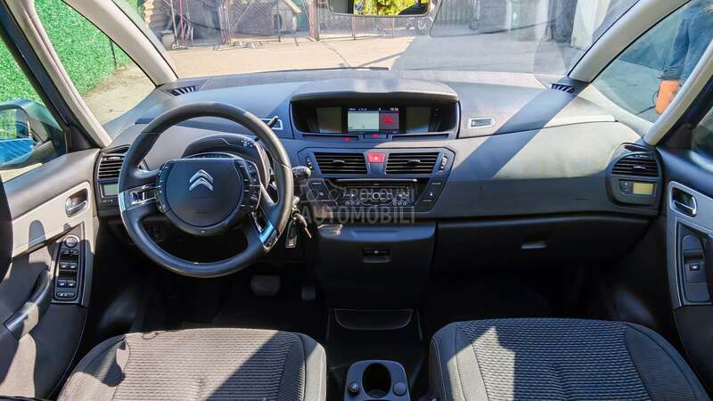 Citroen C4 Picasso 1.6 eHDI N A V I
