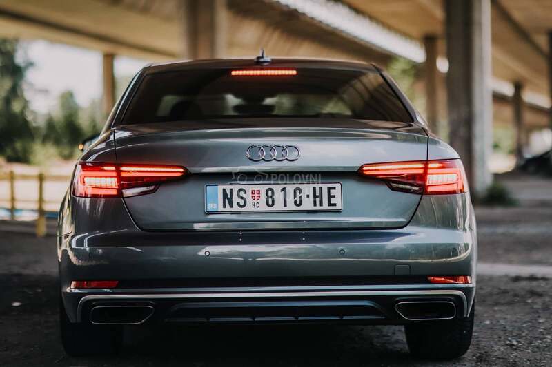 Audi A4 2.0TFSI S-lineHybrid
