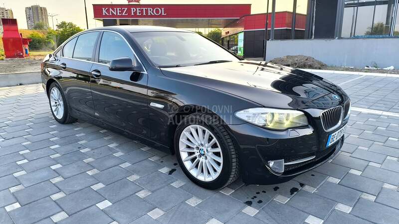 BMW 520 AUT/XEN/NAVl N.O.V