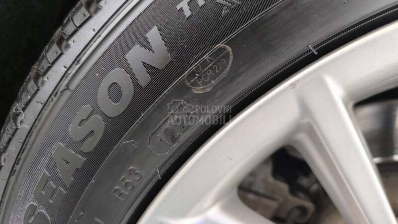 BMW 520 AUT/XEN/NAVl N.O.V