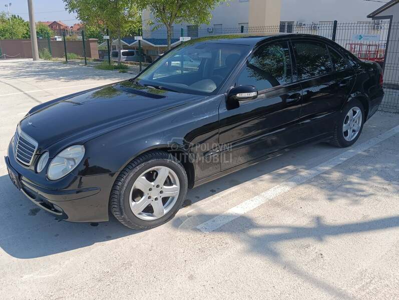 Mercedes Benz E 220 