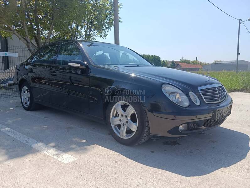 Mercedes Benz E 220 
