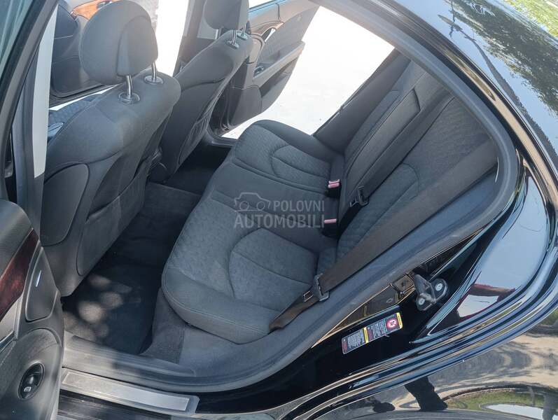 Mercedes Benz E 220 