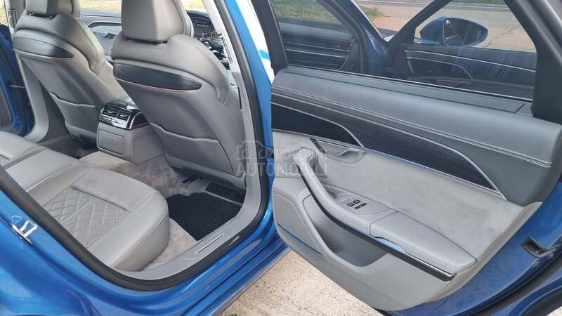 Audi A8 S line