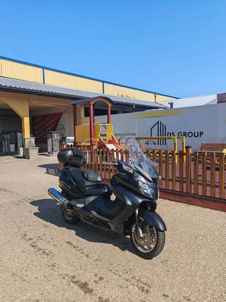 Suzuki Burgman 650 Executive