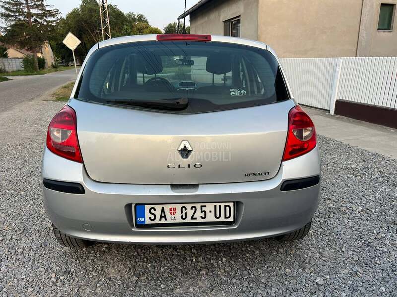 Renault Clio 