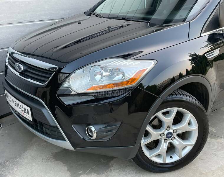 Ford Kuga CH 1 3 8 0 0 0 0 K M